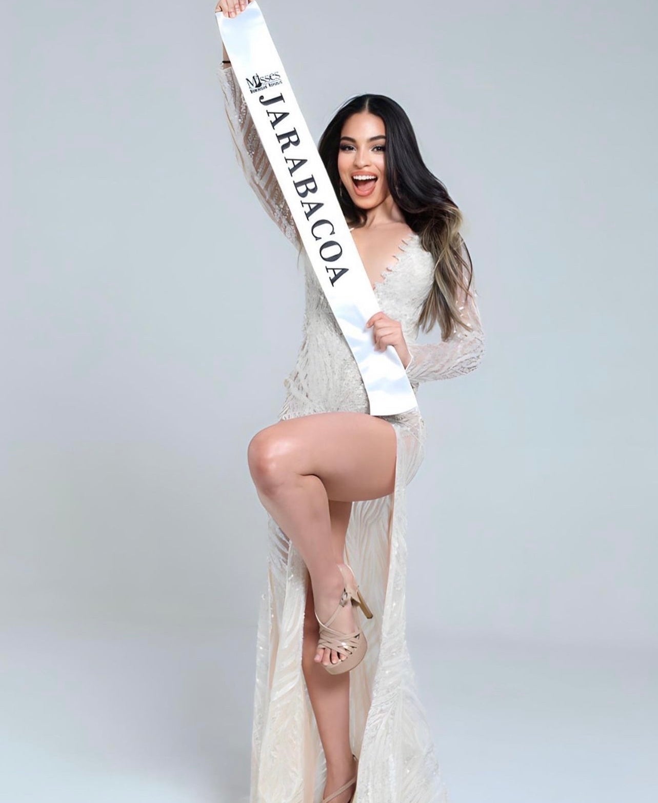 Yarneli  Mermaid @dianamahrachcouture , custom  mermaid.